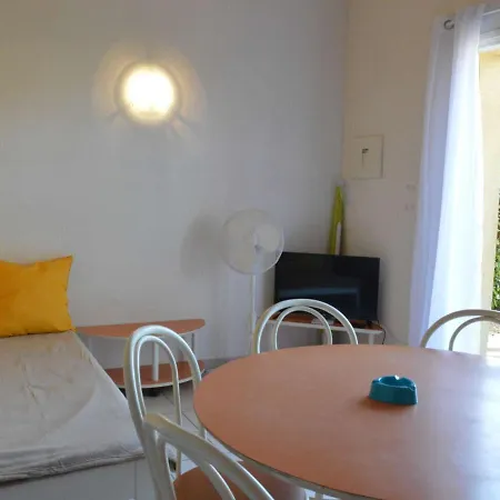 Casa vacanze Maison Narbonne, 3 Pieces, 6 Personnes - Fr-1-229b-91 *